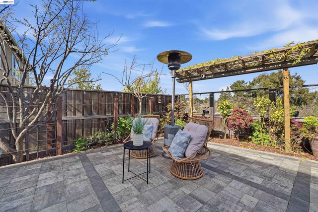 515 Tananger Heights Ln, Pleasant Hill, CA 94523