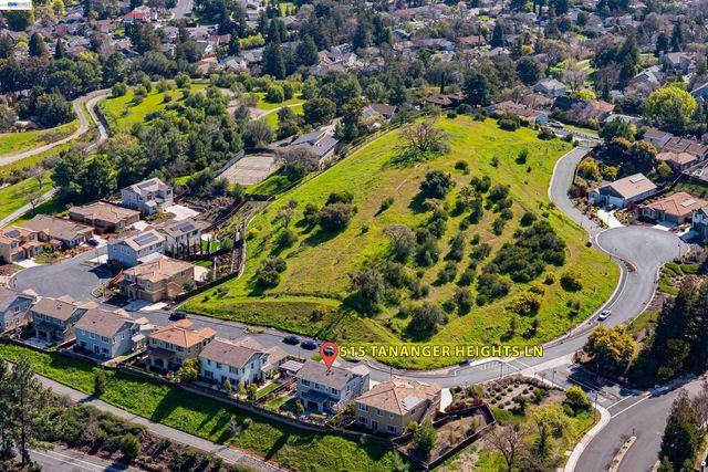 515 Tananger Heights Ln, Pleasant Hill, CA 94523