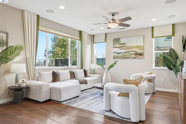 515 Tananger Heights Ln, Pleasant Hill, CA 94523