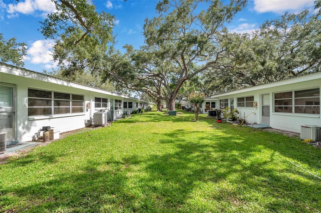 Image 39 of property listing at 11200 102ND AVENUE 119, Seminole, FL 33778