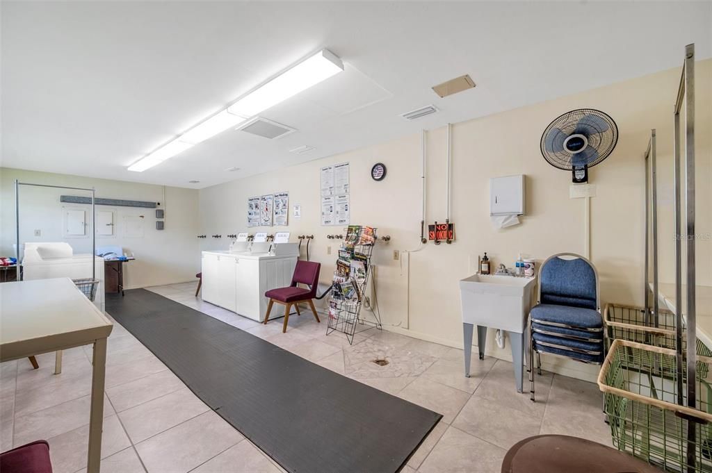 Image 45 of property listing at 11200 102ND AVENUE 119, Seminole, FL 33778