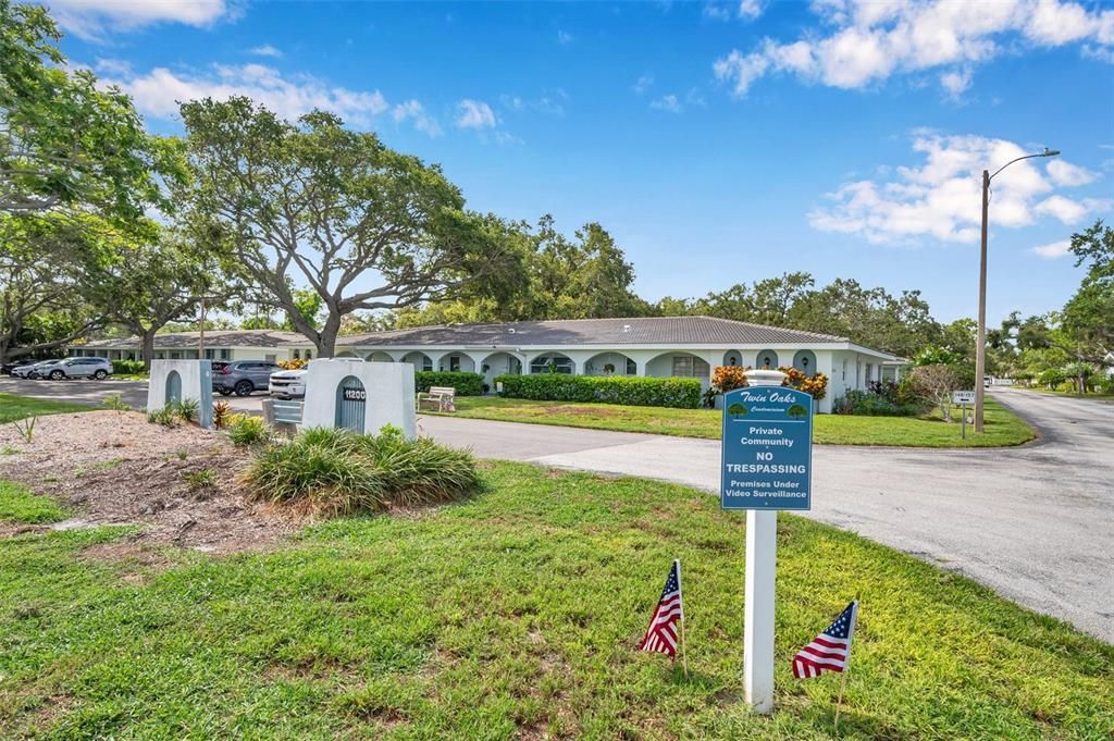 Image 46 of property listing at 11200 102ND AVENUE 119, Seminole, FL 33778