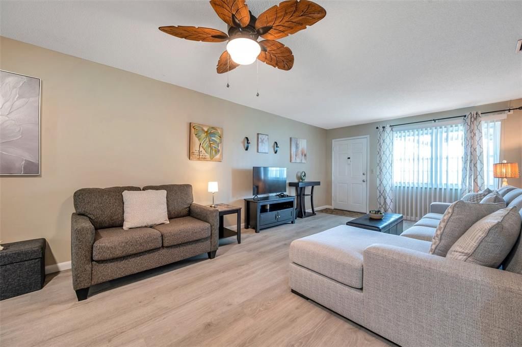 Image 8 of property listing at 11200 102ND AVENUE 119, Seminole, FL 33778