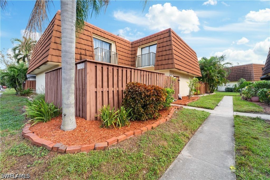 5212 Cedarbend DR 1, Fort Myers, FL 33919