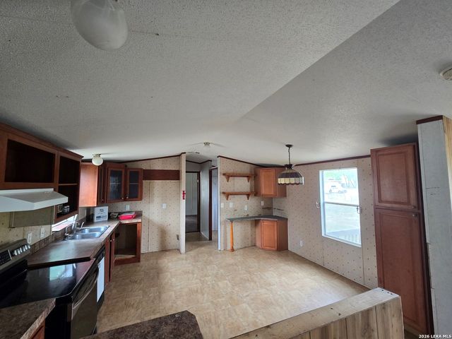 1819 Medina Circle, San Antonio, TX 78264