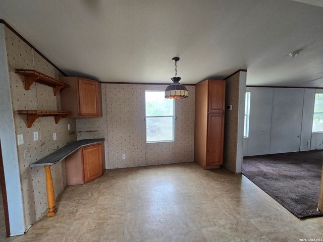 1819 Medina Circle, San Antonio, TX 78264