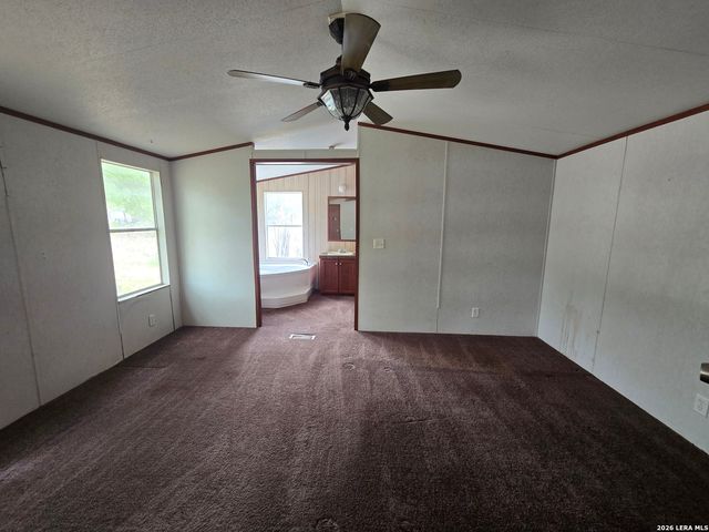 1819 Medina Circle, San Antonio, TX 78264