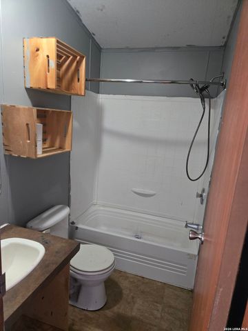 1819 Medina Circle, San Antonio, TX 78264