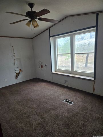 1819 Medina Circle, San Antonio, TX 78264