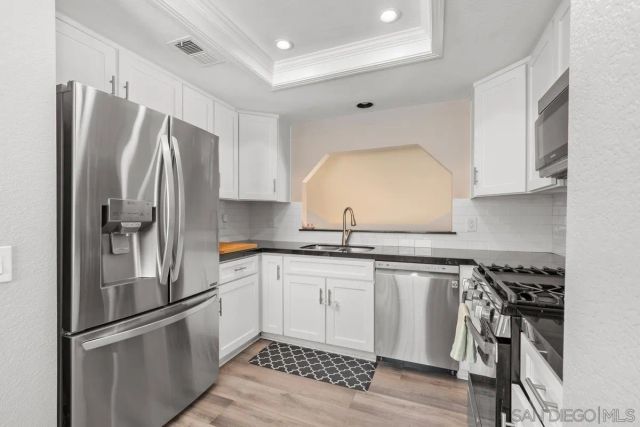 12083 Calle de Montana 219, El Cajon, CA 92019