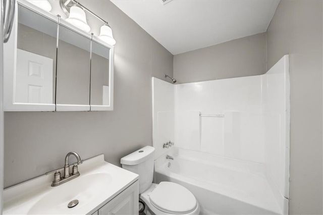 1627 Line Circle, Decatur, GA 30032