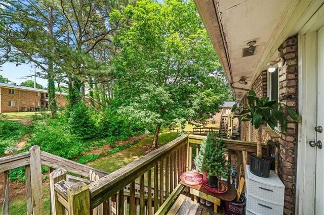 1627 Line Circle, Decatur, GA 30032