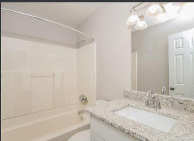 1627 Line Circle, Decatur, GA 30032