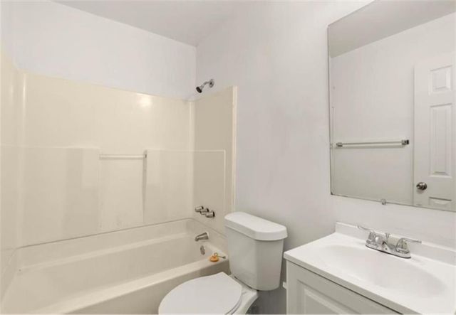 1627 Line Circle, Decatur, GA 30032