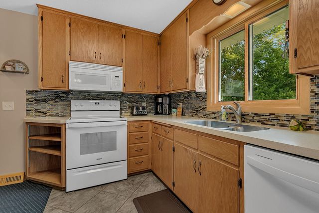 3025 Aadland Avenue NE, Buffalo, MN 55313