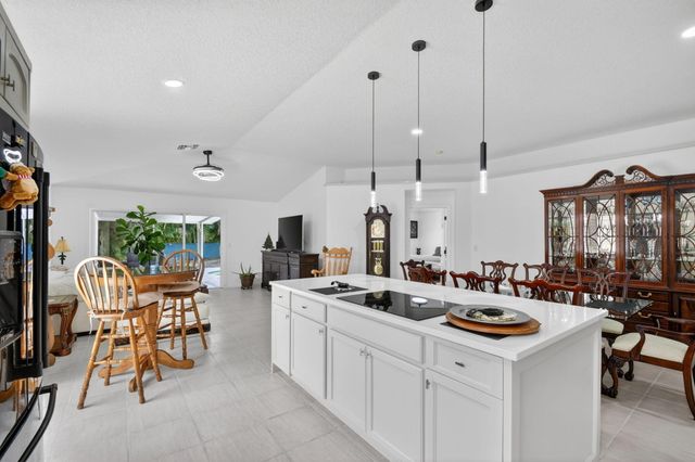 1084 Aspri Way, Riviera Beach, FL 33418