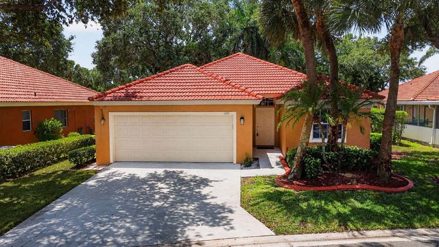 1084 Aspri Way, Riviera Beach, FL 33418