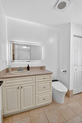 1084 Aspri Way, Riviera Beach, FL 33418