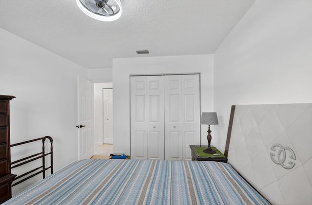 1084 Aspri Way, Riviera Beach, FL 33418
