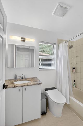 1084 Aspri Way, Riviera Beach, FL 33418