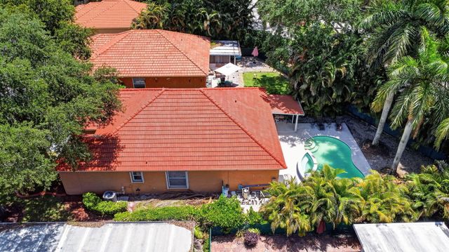 1084 Aspri Way, Riviera Beach, FL 33418