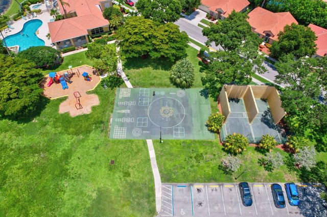 1084 Aspri Way, Riviera Beach, FL 33418