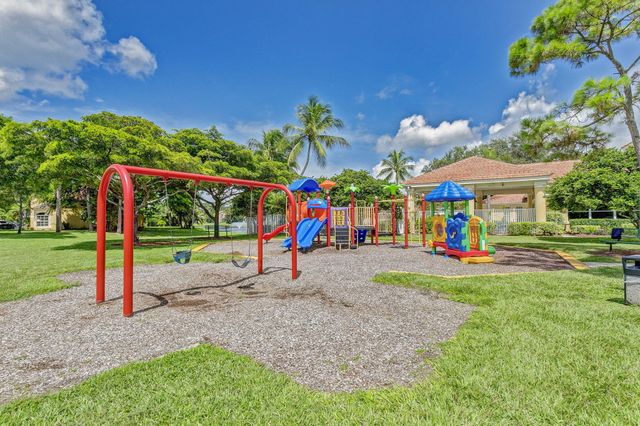 1084 Aspri Way, Riviera Beach, FL 33418