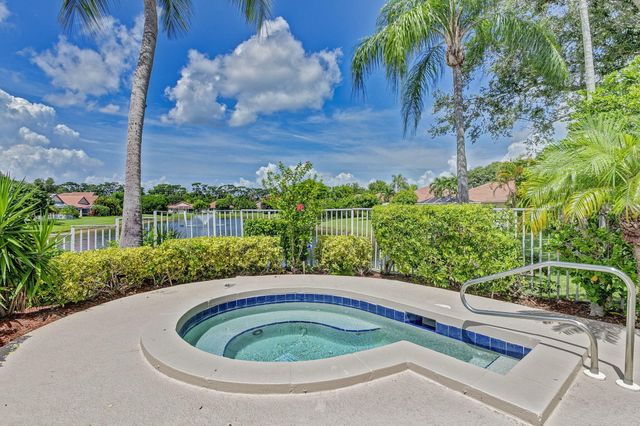 1084 Aspri Way, Riviera Beach, FL 33418