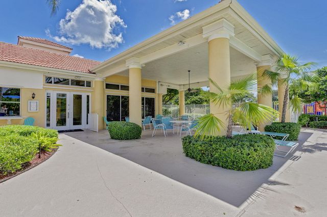 1084 Aspri Way, Riviera Beach, FL 33418