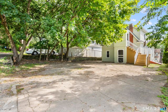 16 Oak Street, Norwich, CT 06360