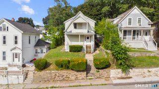 16 Oak Street, Norwich, CT 06360