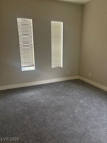 9158 Aqueduct Street, Las Vegas, NV 89123