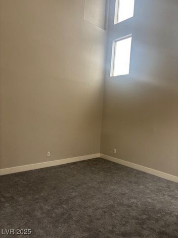 9158 Aqueduct Street, Las Vegas, NV 89123