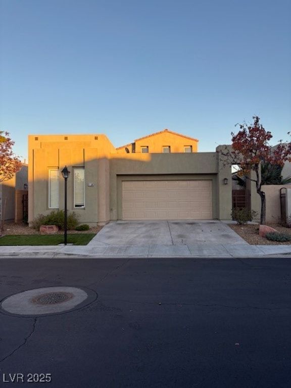 9158 Aqueduct Street, Las Vegas, NV 89123