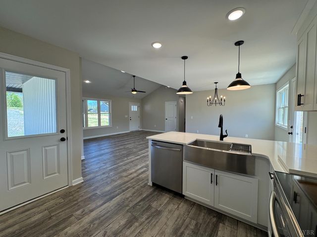 604 Stratford Road, Concord, VA 24538