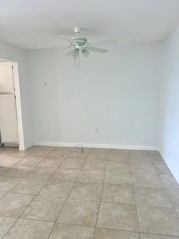 108 Paradise Harbour Boulevard 209, North Palm Beach, FL 33408