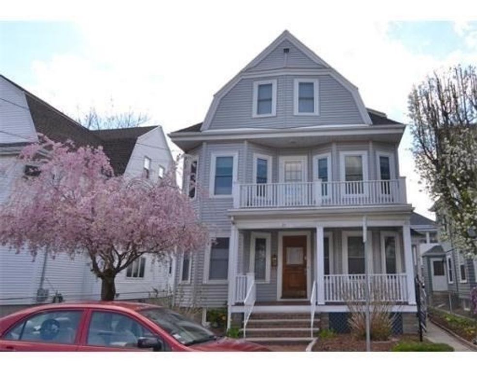 25 Saint Clements Street 1, Medford, MA 02155