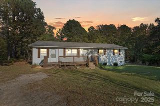 109 E Pigg Street, Pageland, SC 29728