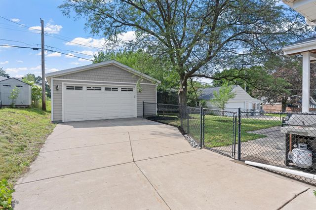 2652 Florida Avenue S, Saint Louis Park, MN 55426