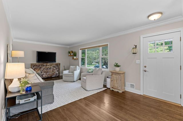 2652 Florida Avenue S, Saint Louis Park, MN 55426