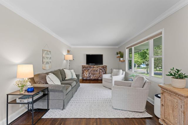 2652 Florida Avenue S, Saint Louis Park, MN 55426