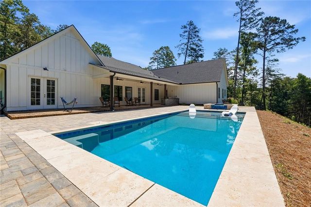 41 Birmingham Road, Ball Ground, GA 30107