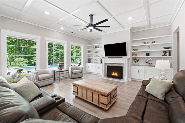 41 Birmingham Road, Ball Ground, GA 30107