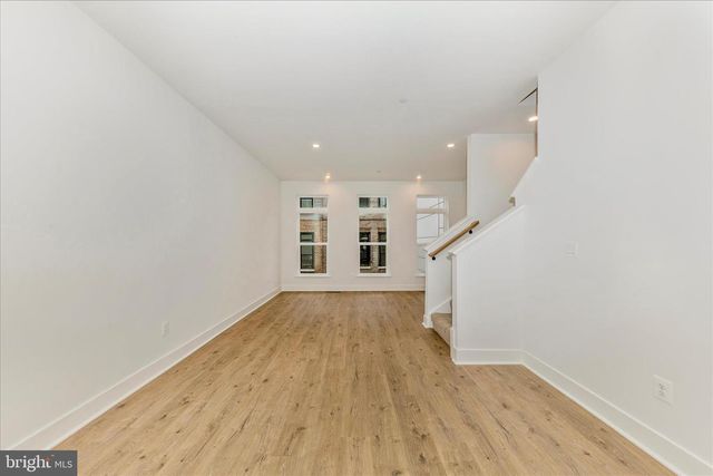 5410 GOSHAWK ALY, Bethesda, MD 20816