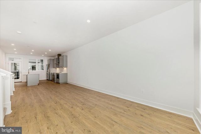 5410 GOSHAWK ALY, Bethesda, MD 20816