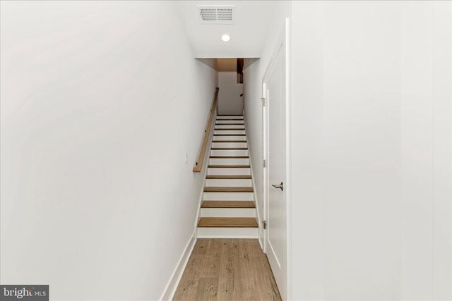 5410 GOSHAWK ALY, Bethesda, MD 20816