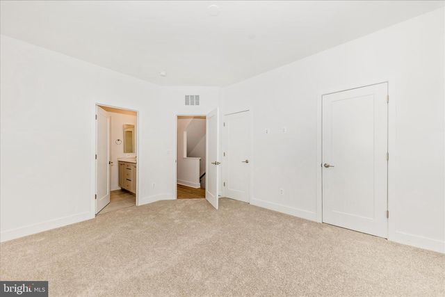 5410 GOSHAWK ALY, Bethesda, MD 20816