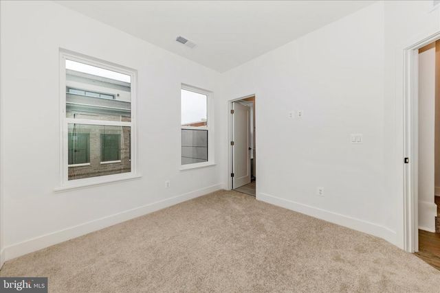 5410 GOSHAWK ALY, Bethesda, MD 20816