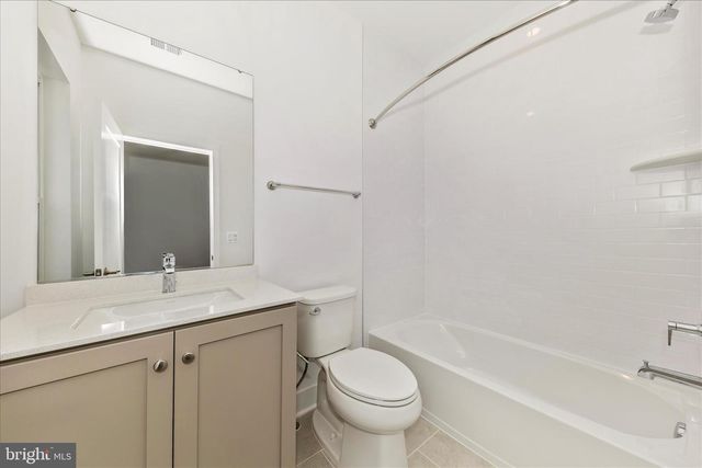 5410 GOSHAWK ALY, Bethesda, MD 20816