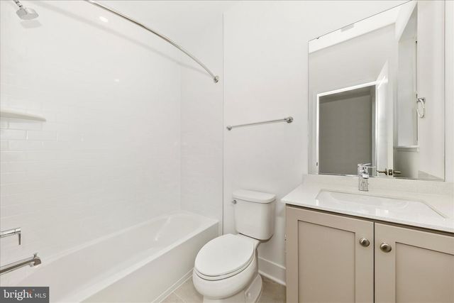 5410 GOSHAWK ALY, Bethesda, MD 20816